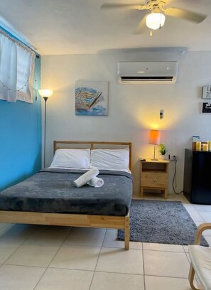 1 bedroom, iron/ironing board, free WiFi