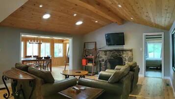 TV, fireplace, DVD player