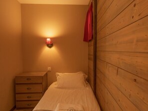 3 chambres, lit parapluie, Wi-Fi gratuit, draps fournis