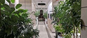 Yanjin Jinzuo Mingdu Hotel