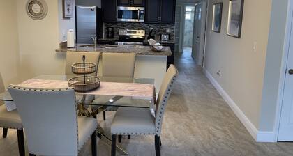 LOVELY LUXURY APARTMENT CLOSE DISNEY
