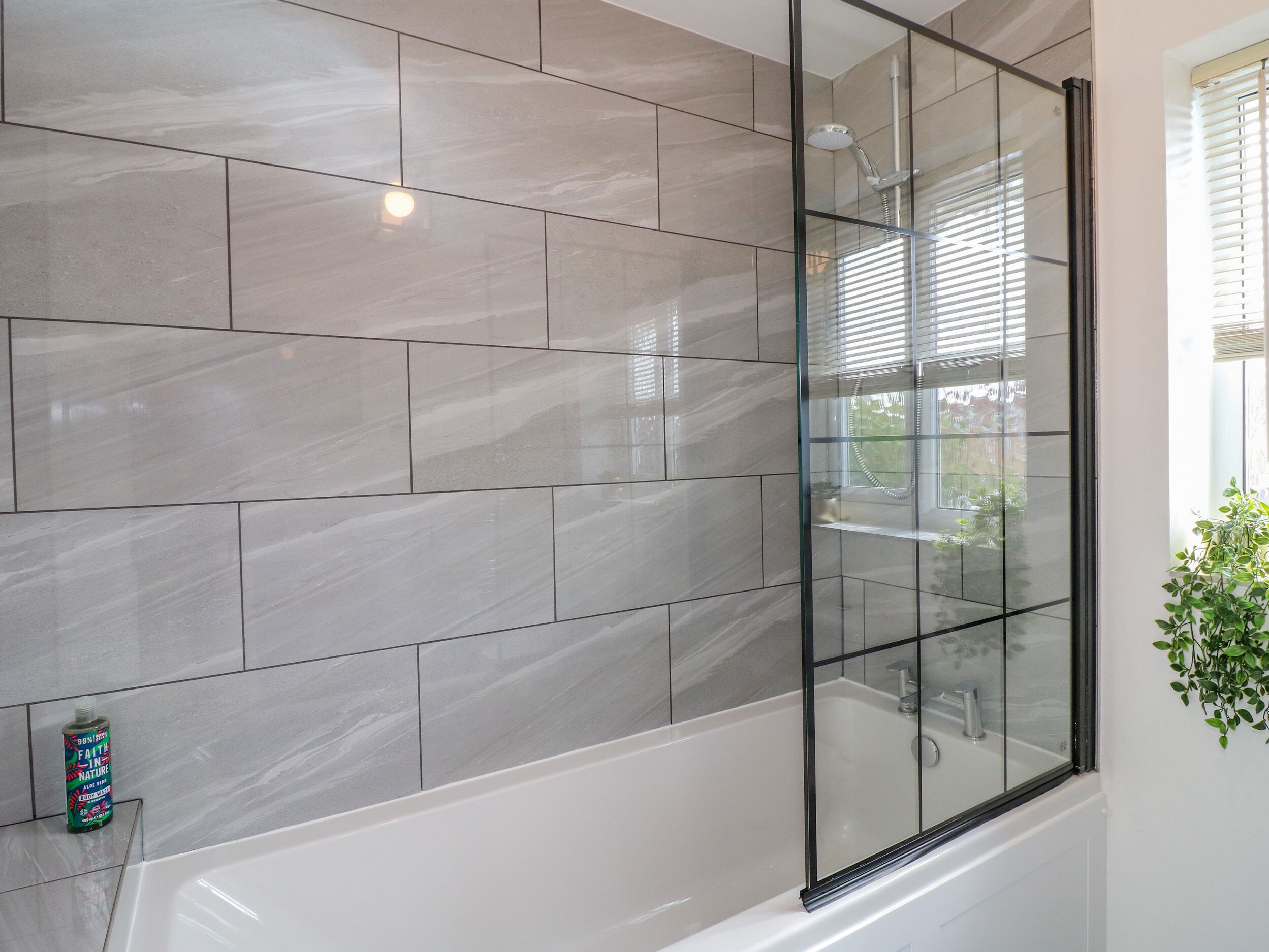 Cottage | Bathroom | Shower