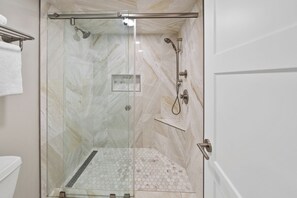 Condo, Multiple Beds, Private Pool, Ocean View | Bathroom | Towels, shampoo - Mainsail 278 (Miramar Beach)