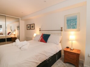 Chaumière | 1 chambre, décor unique, ameublement unique, accès au Wi-Fi (inclus)