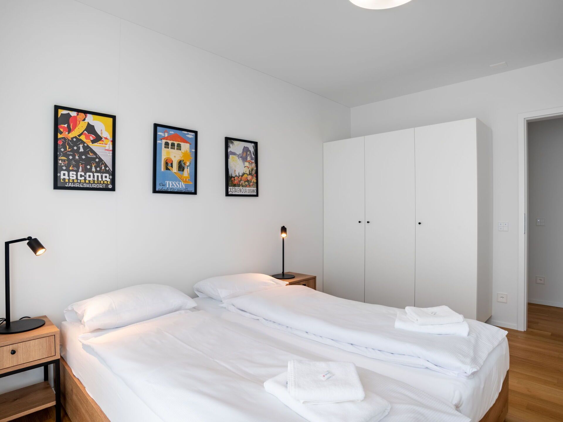 3 bedrooms, iron/ironing board, travel crib, free WiFi