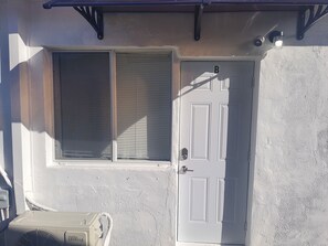 Exterior - No Cleaning Fee Won't Last!! A studio bedroom private entrance.  (Hallandale Beach)