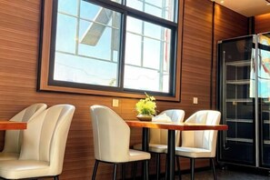 Property amenity - Xundian Fengyi Hotel (Tangdian Passenger Transport Terminal) (Xundian)