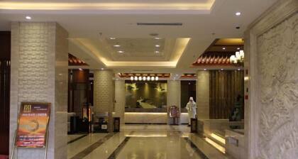 Xundian Fengyi Hotel (Tangdian Passenger Transport Terminal)