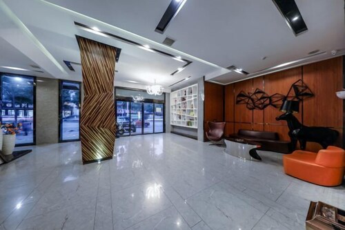 Orange Fashion Hotel (Shaoyang College Road Store)