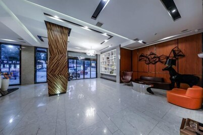 Orange Fashion Hotel (Shaoyang College Road Store)