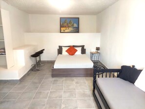 1 bedroom, WiFi, bed sheets - Spacious Garden-Level Studio – Terrace – Sainte-Anne (Sainte Anne)