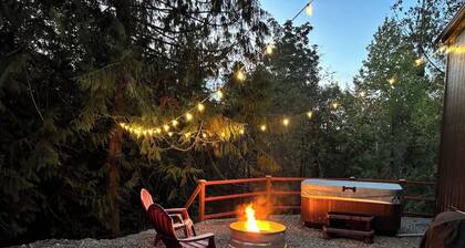 Highland Hideaway at the RMR Farmstead