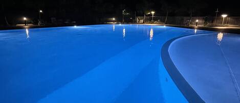 Utomhuspool