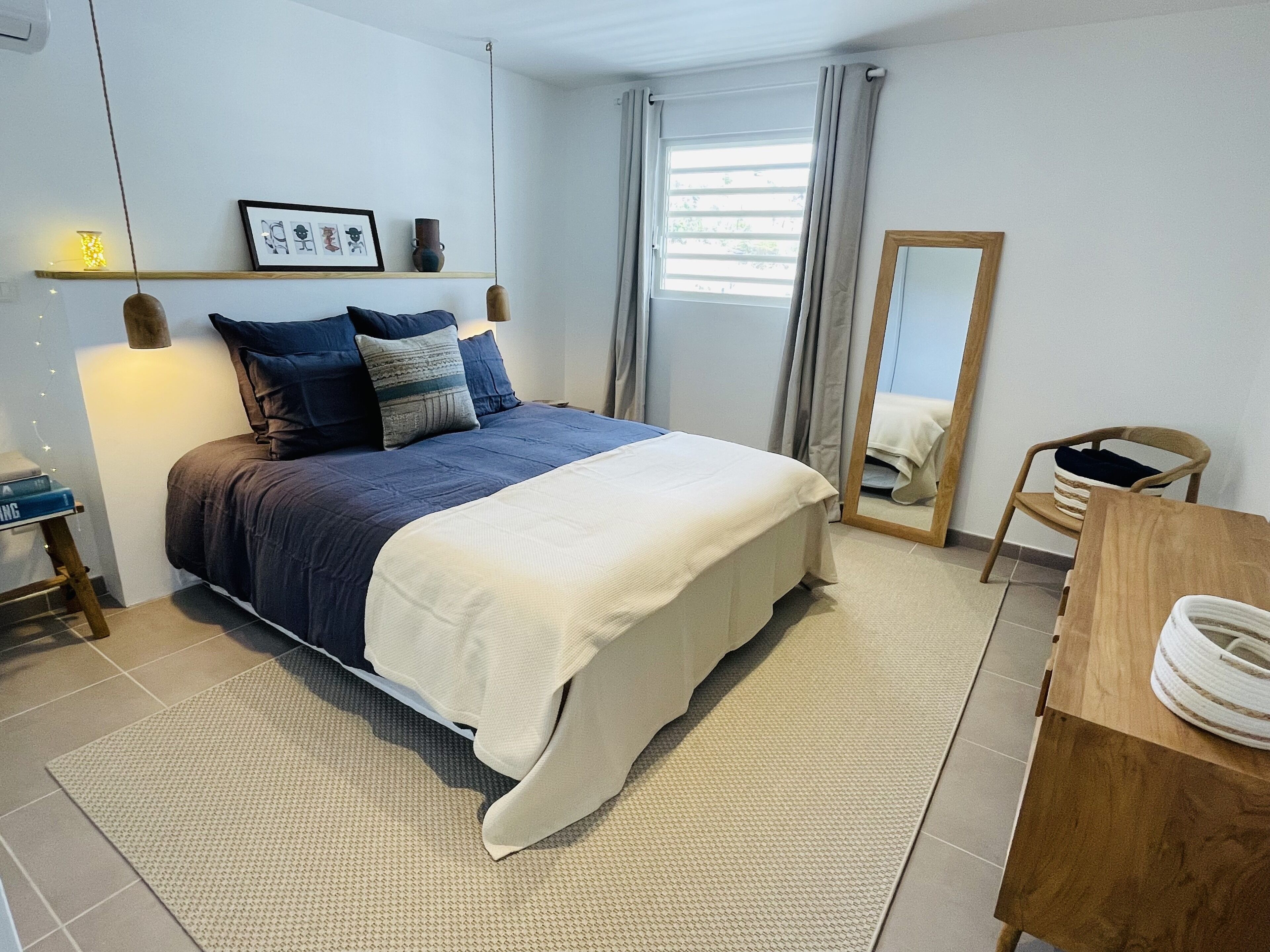 2 dormitorios, tabla de planchar con plancha, wifi gratis y ropa de cama