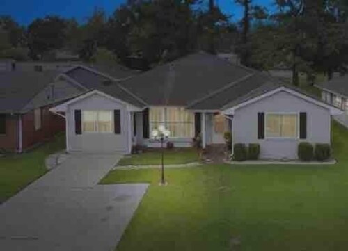 Country Stay of Laplace