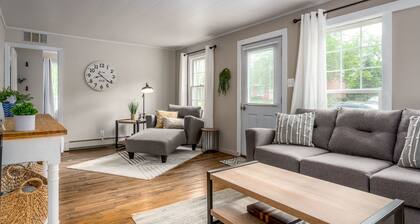 2 bed, 1 bath, Designated Workspace