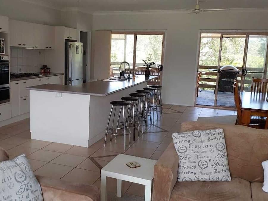 Panoramic House, 3 Bedrooms, Balcony (Entire 3 Bedroom Holiday House) | Living area | 24-inch flat-screen TV with digital channels, TV, DVD player