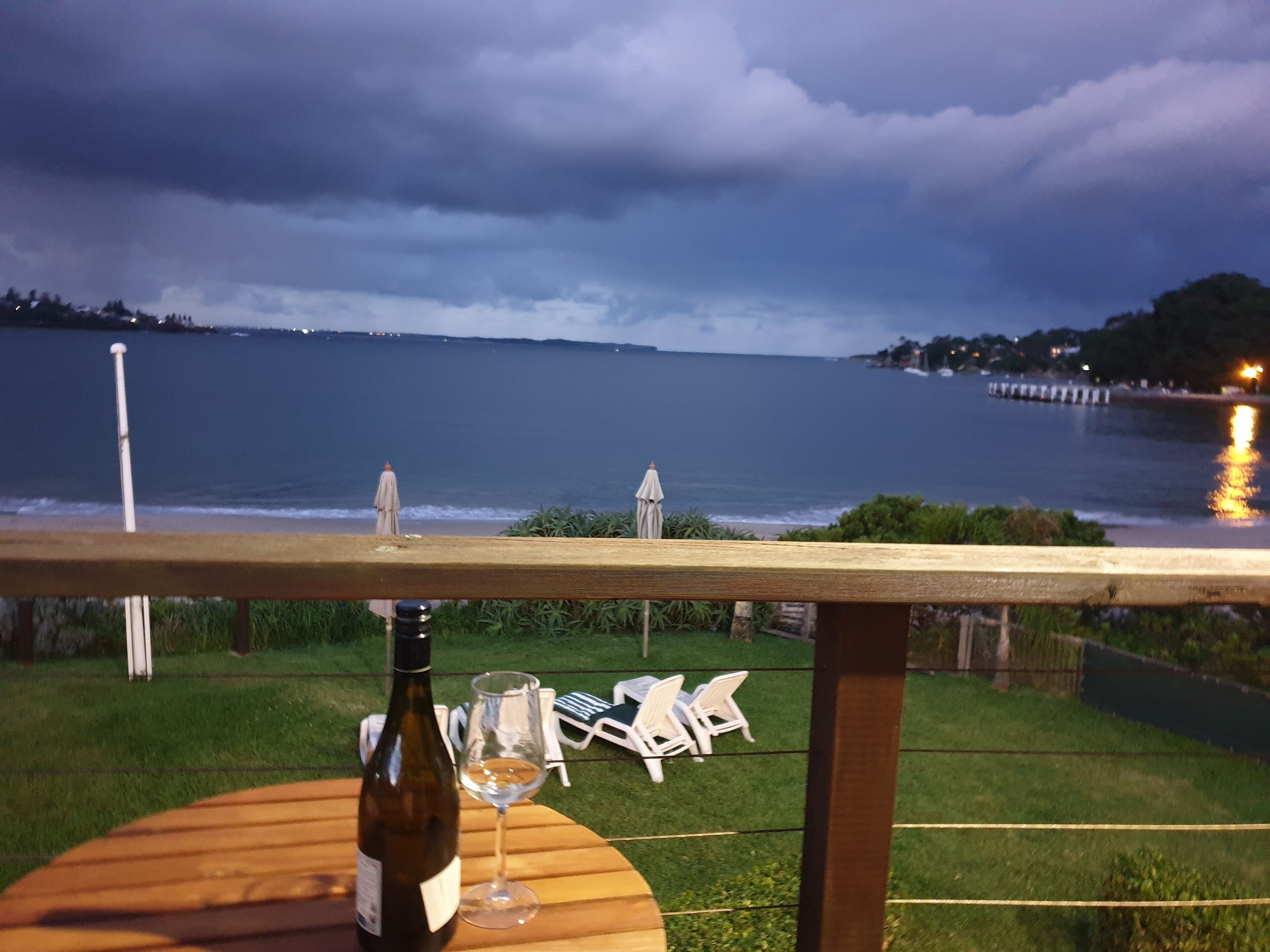 Absolute beachfront - Horderns Beach Bundeena — image 12