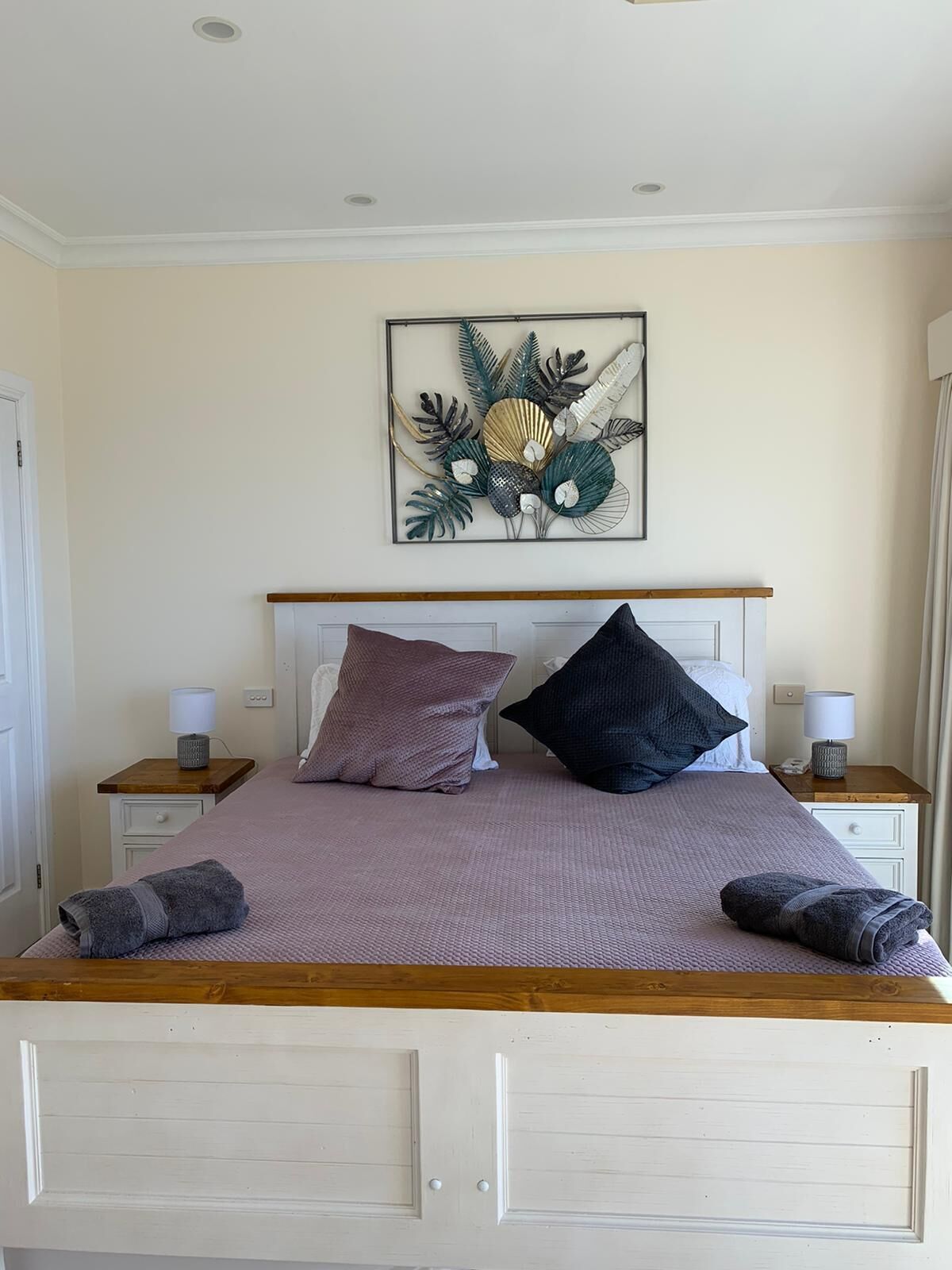 Absolute beachfront - Horderns Beach Bundeena — image 15