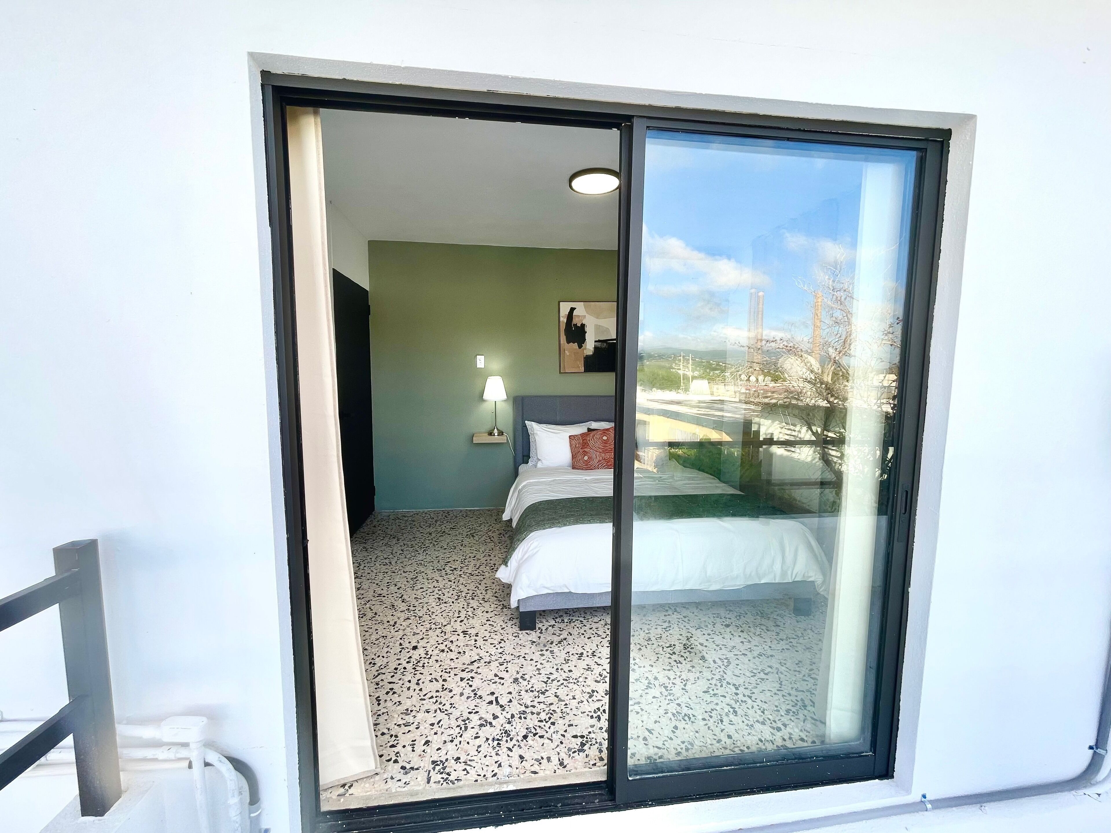 1 bedroom, in-room safe, desk, iron/ironing board