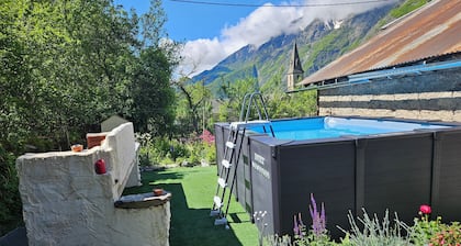 Beautifully modernised old farmhouse and barns. Skiing Cycling Hiking Climbing