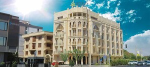 ด้านหน้าที่พัก