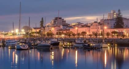 Foz Village Beach by Rent4All