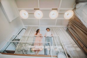 صورة غير مصنفة، 4 من 31، زرّ