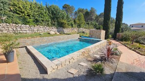 Outdoor pool, a heated pool - Provencal villa sleeps 8, magnificent unobstructed view with heated pool  (Salernes)