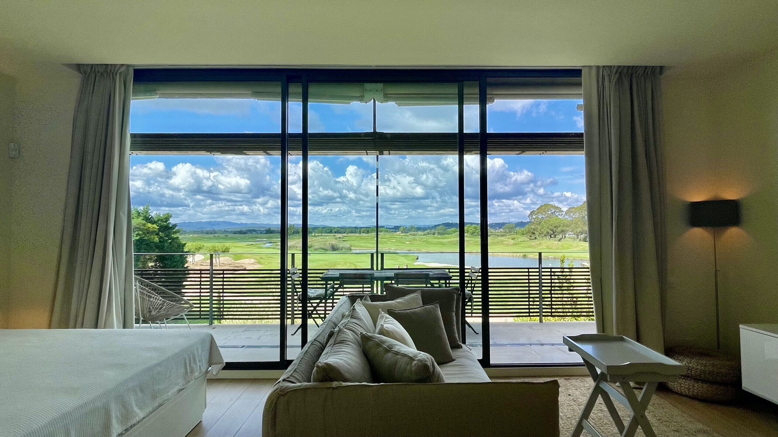 Strykejern/-brett og sengetøy