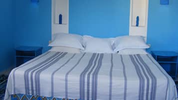 1 chambre, fer et planche Ă repasser, Wi-Fi, draps fournis