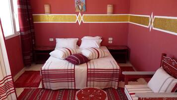 1 chambre, fer et planche Ă repasser, Wi-Fi, draps fournis