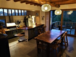 Réfrigérateur, four, plaque de cuisson, lave-vaisselle