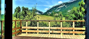 Mountain and river will treat you to the top of this medieval village.