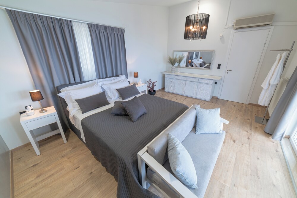 Private Vila Bluevedere - Agia Pelagia | Vrbo