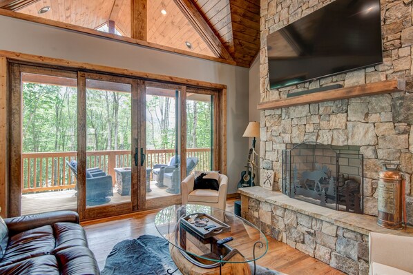 TV, fireplace, foosball, table tennis