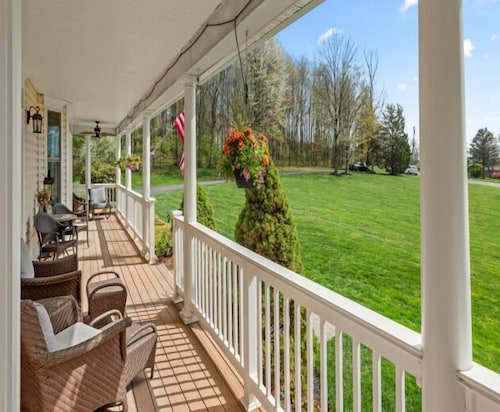 7 BR   42 Mi. Fr. Washington, Frederick, HarpersFerry