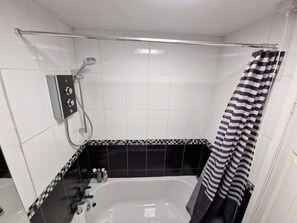 Bathroom - Super Comfy Apartment - Devon - A38 - Sleep 4pers (Newton Abbot)