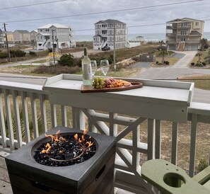 Property grounds - Ocean & Sound Views! 4BR Sleeps 11, Elevator, Beach Steps Away (North Topsail Beach)