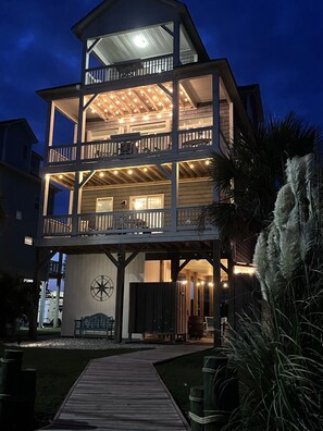 Exterior - Ocean & Sound Views! 4BR Sleeps 11, Elevator, Beach Steps Away (North Topsail Beach)