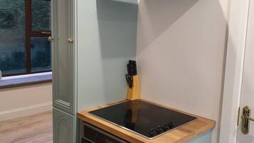 Apartemen, 2 Tempat Tidur Queen | Dapur pribadi | Lemari es, microwave, oven, dan kompor