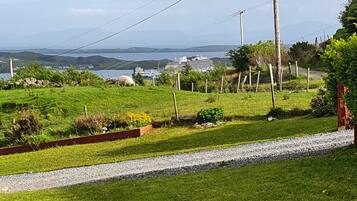 Apartment, 2 Queen Beds | Property grounds