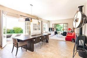Interior - Le Mas - House with swimming pool in a privileged environment (Saint-Didier-au-Mont-d'Or)