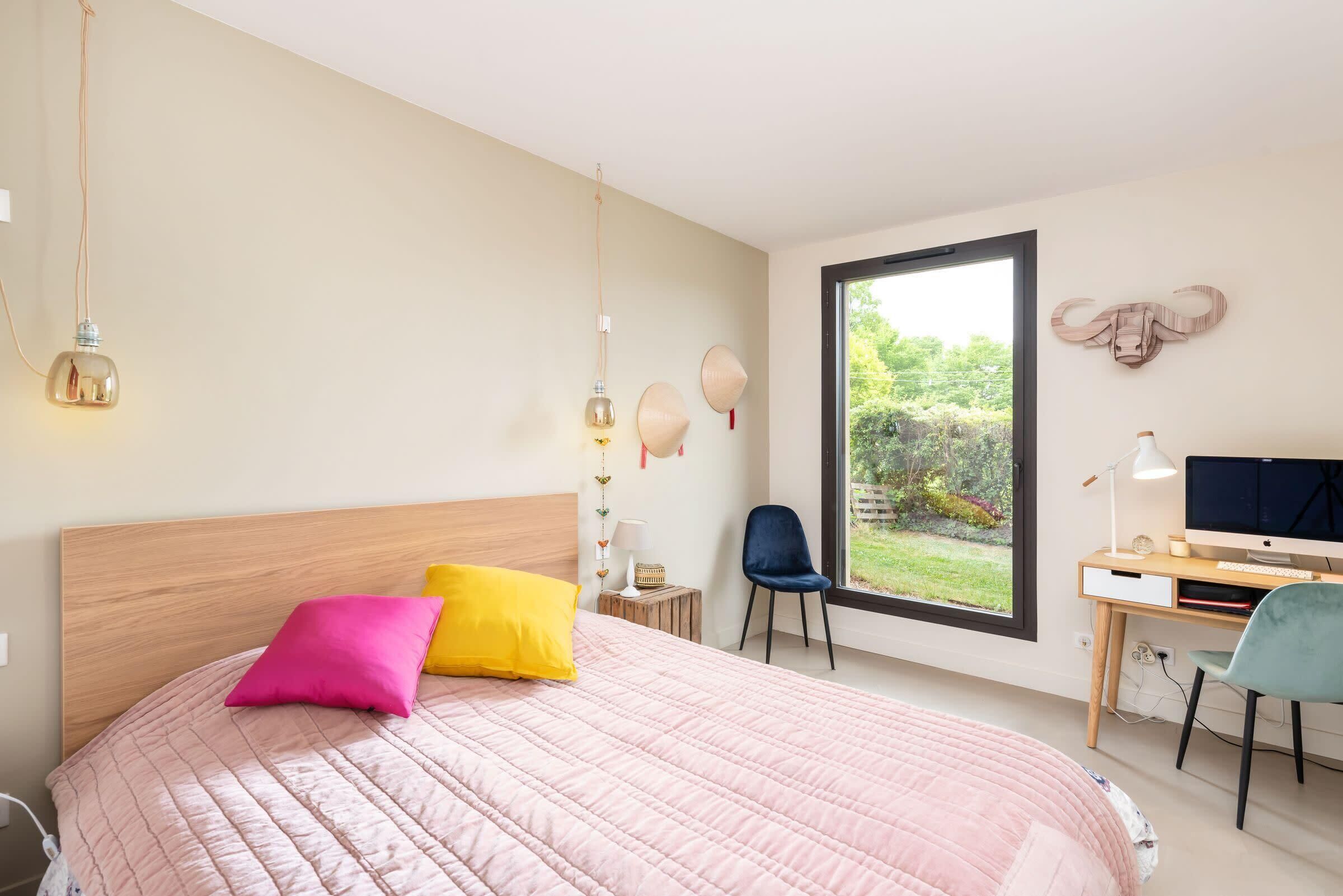 5 chambres, fer et planche à repasser, Wi-Fi, draps fournis