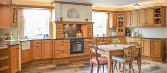 Amazing home in Matredal with kitchen