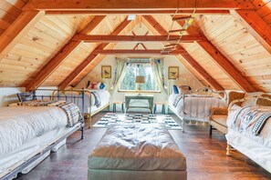 6 Schlafzimmer, Bügeleisen/Bügelbrett, WLAN, Bettwäsche