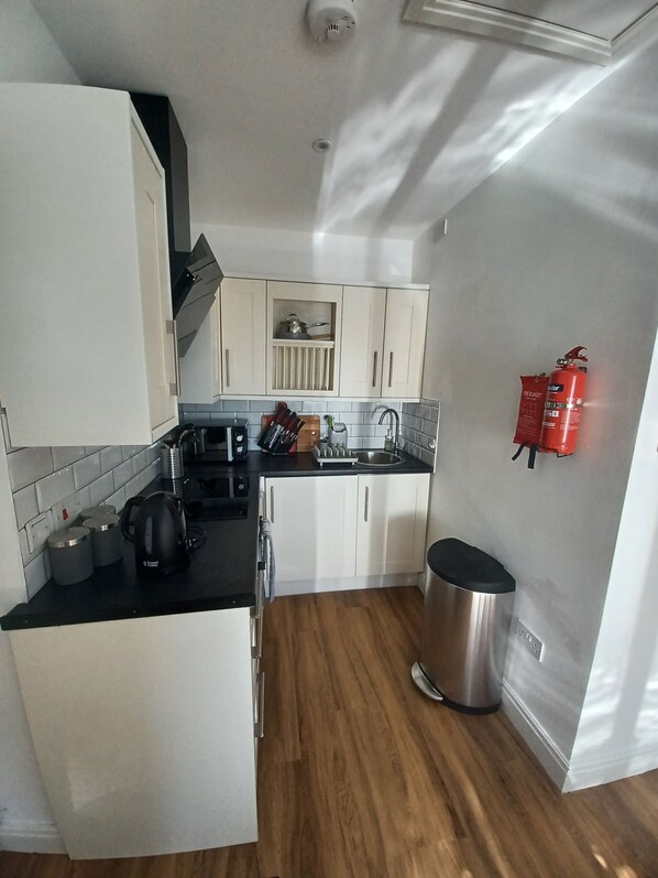 Unclassified image, 1 of 21, button - Newly Equipped 1 Bedroom Lodge on Coastal Path (Penarth)