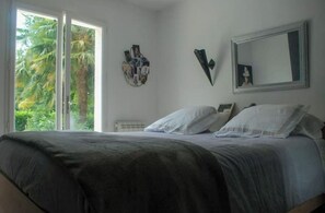 4 Schlafzimmer, Bügeleisen/Bügelbrett, kostenloses WLAN, Bettwäsche