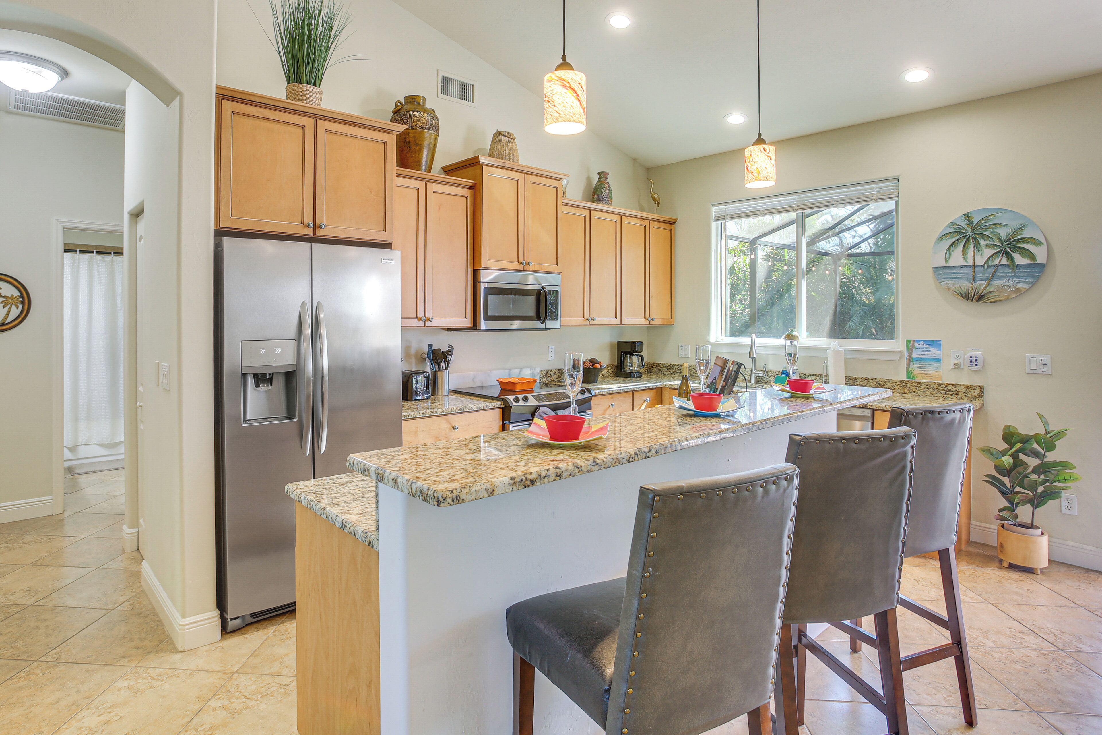 Refrigerador, microondas, parrilla de estufa y lavavajillas 