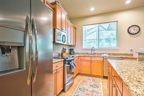 Fridge, microwave, stovetop, dishwasher